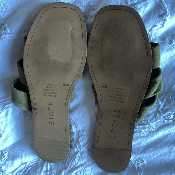 Sandals - Picture 2 of 2